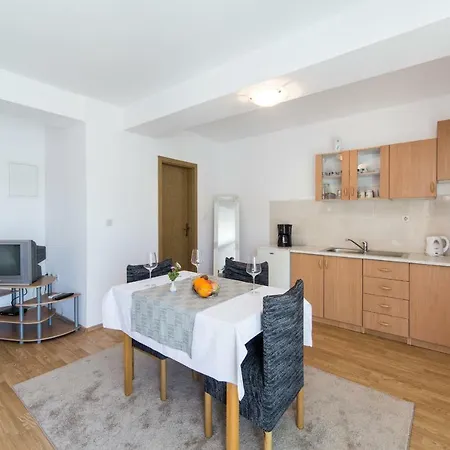 Barbir * Ploce (Dubrovnik-Neretva)