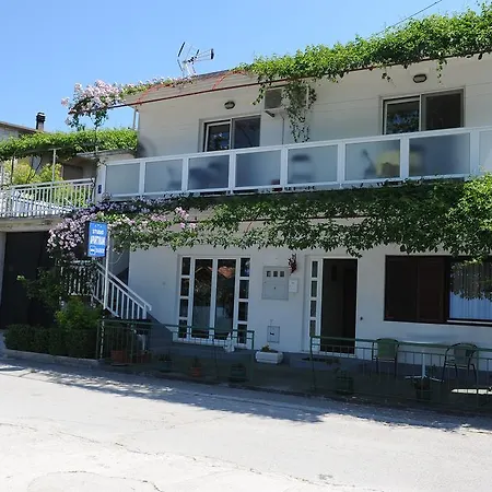 Barbir * Ploce (Dubrovnik-Neretva)