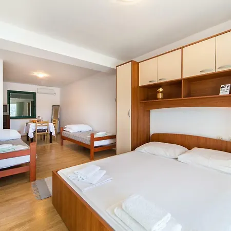 Apartament Barbir *